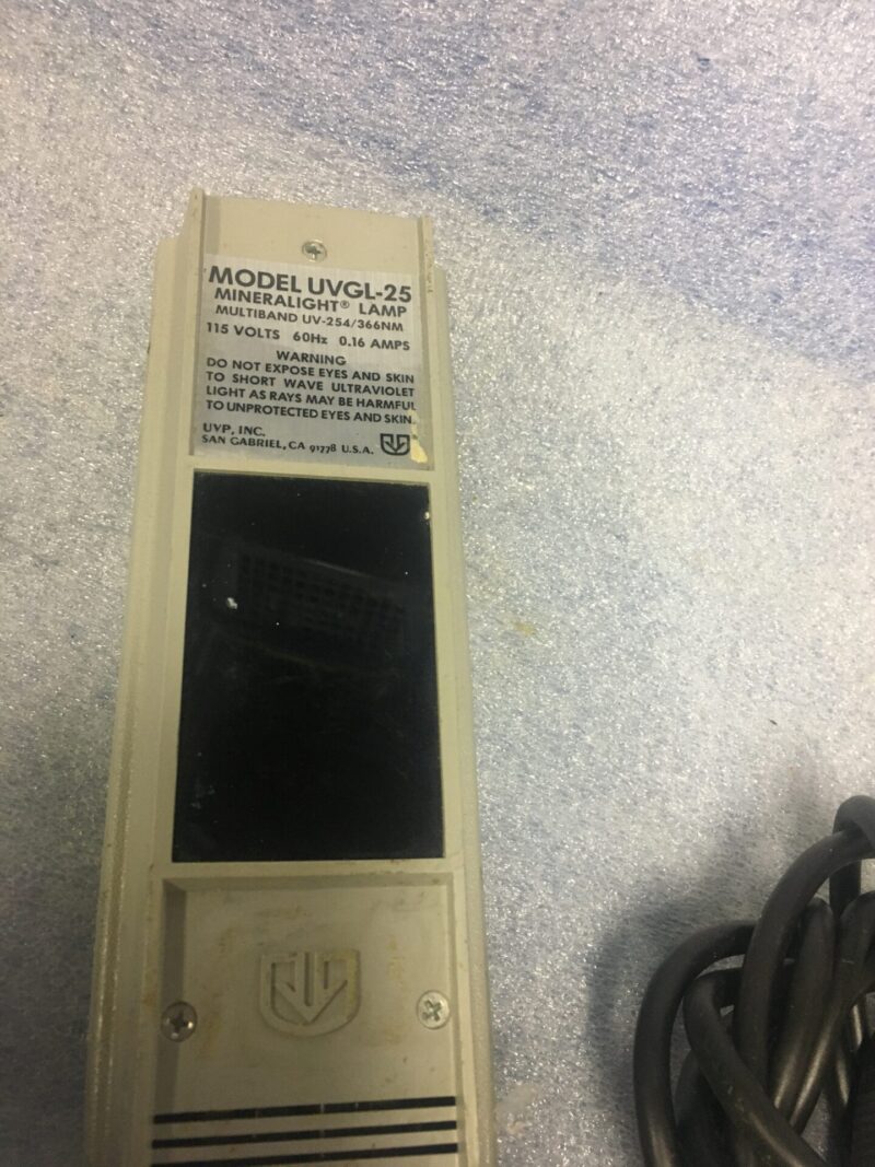 UVP model UVGL-25 Minerallight lamp