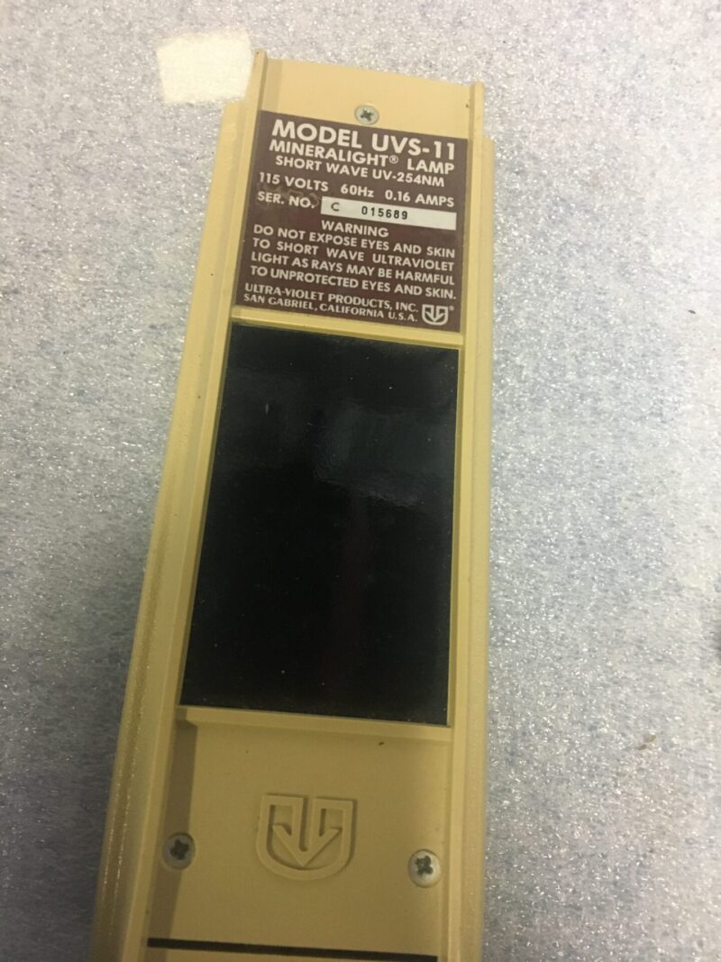 UVP model UVS-11 Minerallight lamp