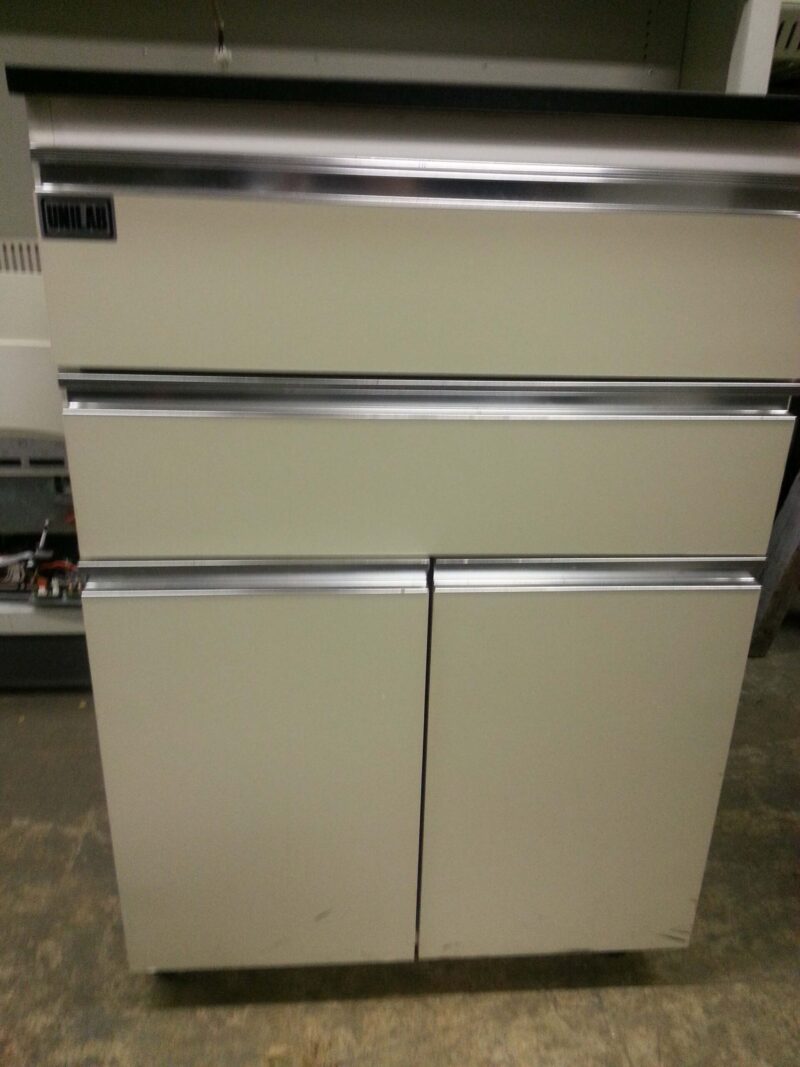 Unilab bench cabinets