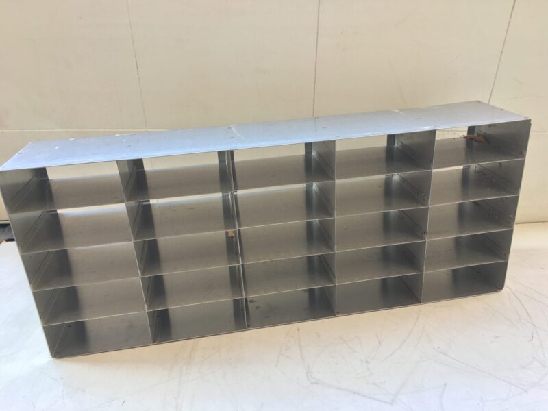 25 box 5 x 5 x 2 inch stainless steel upright freezer rack - Image 2