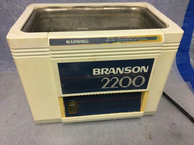 Branson 2200 ultrasonic bath cleaner