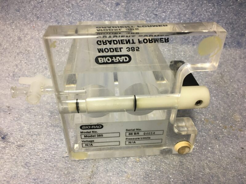 Bio-Rad model 385 gradient former - Image 2